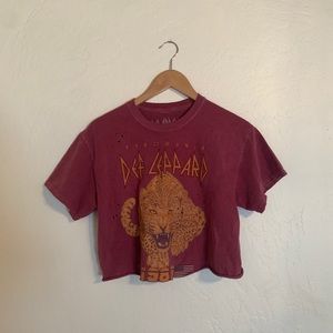 DEF LEPPARD CROPPED TEE